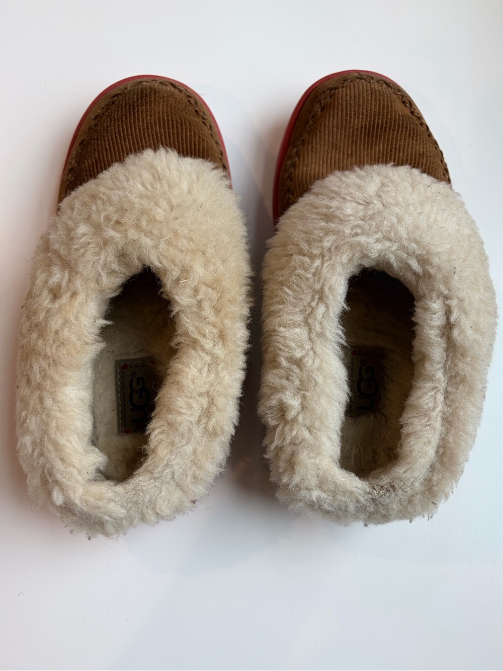 UGG Girls Heart Slippers Shoes Tan Brown Chestnut Ribbed Suede Fuzzy Size 1